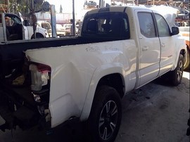 2018 TOYOTA TACOMA, WHITE, SR5 MODEL, CREW CAB, 3.5L, AT, 2WD,  Z25174